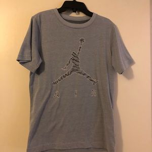 NWOT Gray Nike Air Jordan Dri-Fit tee. Youth lg